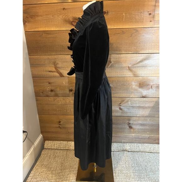 R&K ORIGINALS VNTG BLACK VELVET & TAFFETA V NECK RUFFLE COLLAR COCKTAIL DRESS - Picture 4 of 10